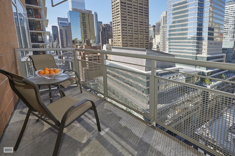 New York City Real Estate | View East 59th Street | 2 Beds, 2 Baths | View 1