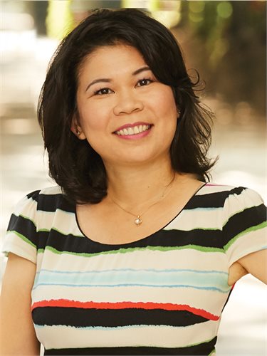 Betty Lee, a top real estate agent in New York City for Corcoran, a real estate firm in Brooklyn Heights.