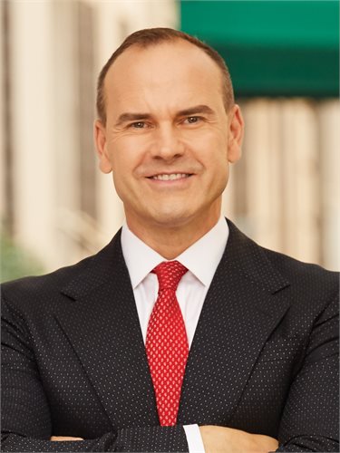 Paul Kolbusz, a top real estate agent in New York City for Corcoran, a real estate firm in Union Square.