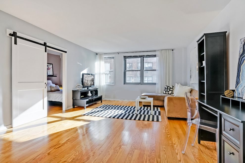 New York City Real Estate | View East 56th Street | 1 Bed, 1 Bath | View 1