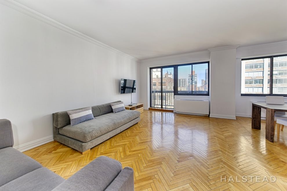 New York City Real Estate | View East 72nd Street | 2 Beds, 2 Baths | View 1