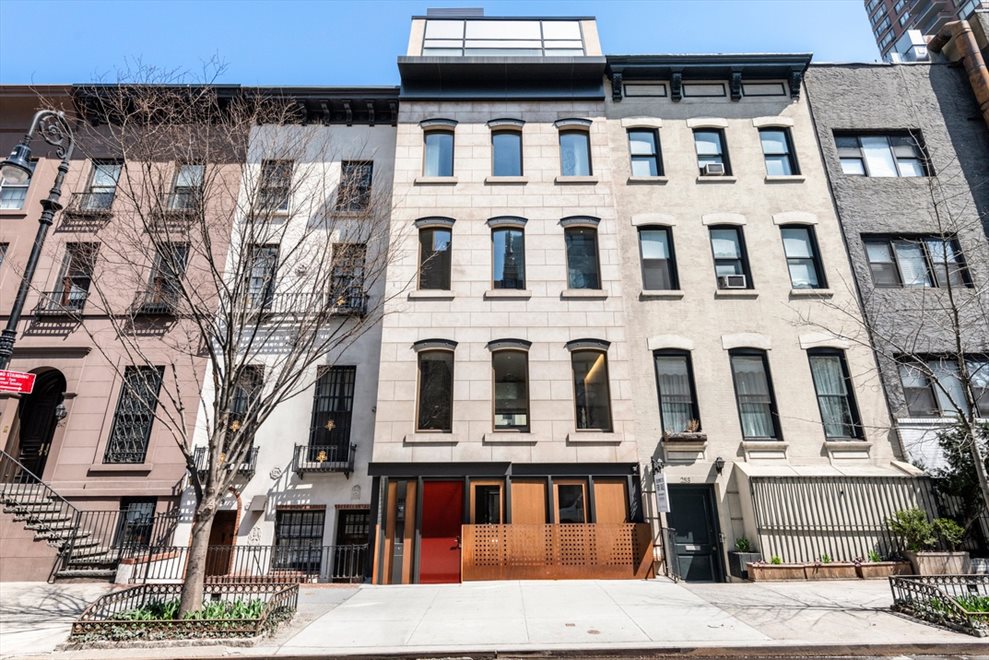 New York City Real Estate | View East 61st Street | 5 Beds, 3.5 Baths | View 1